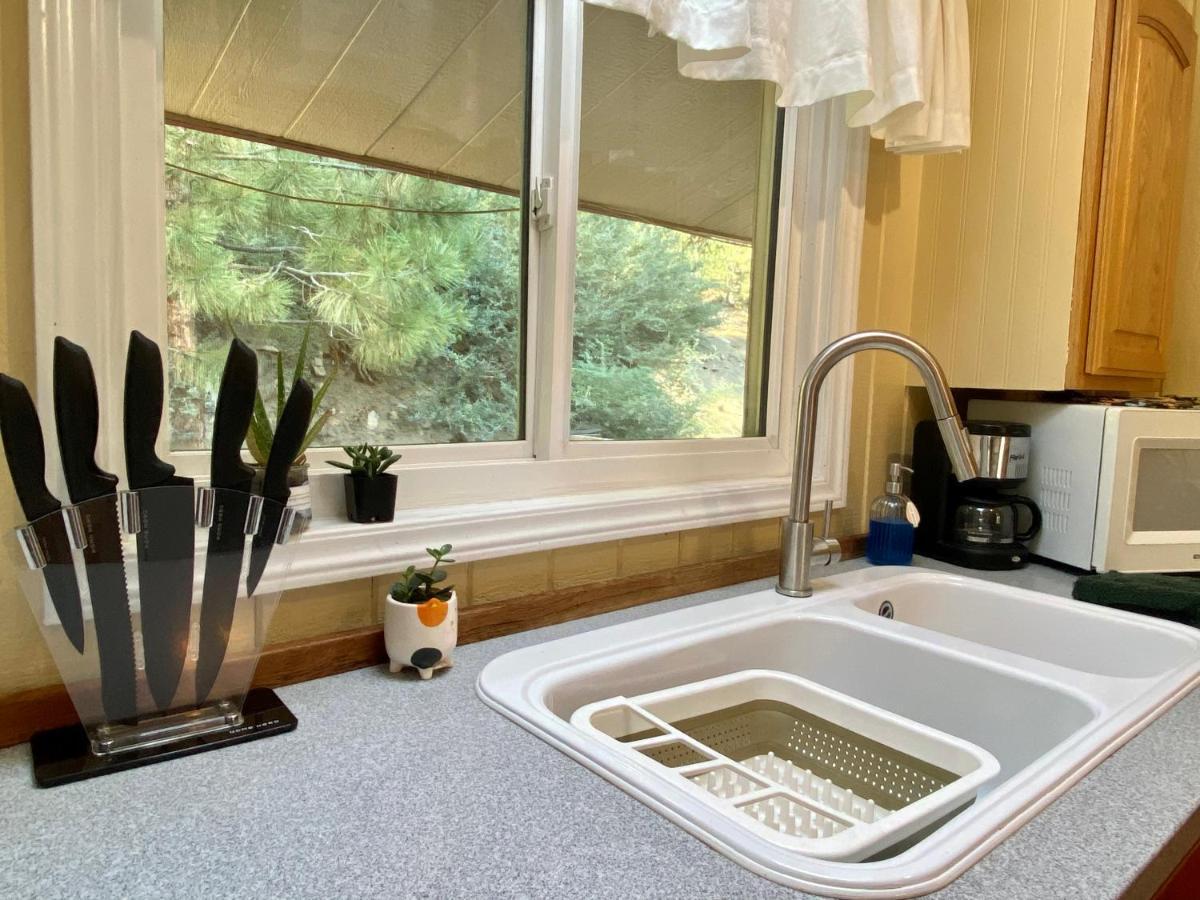 Snow Bunny Cottage, Pets Welcomed! Green Valley Lake Eksteriør billede
